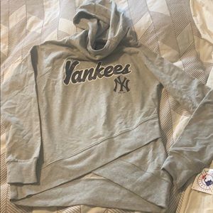 NWT Yankees top